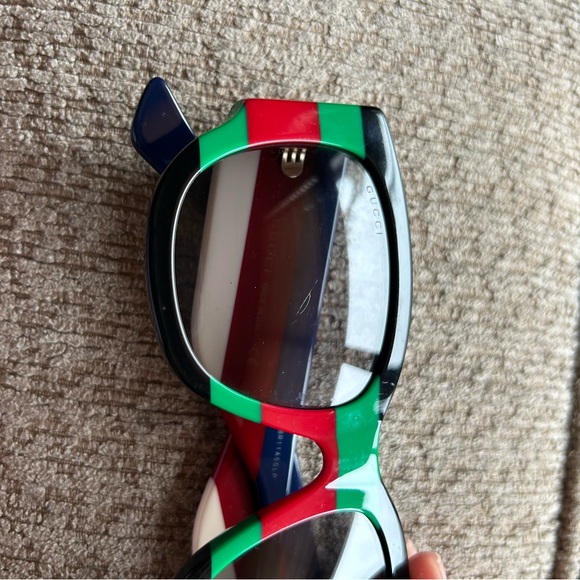 Gucci Black, Green, and Red Sunglasses - Picture 5 of 10